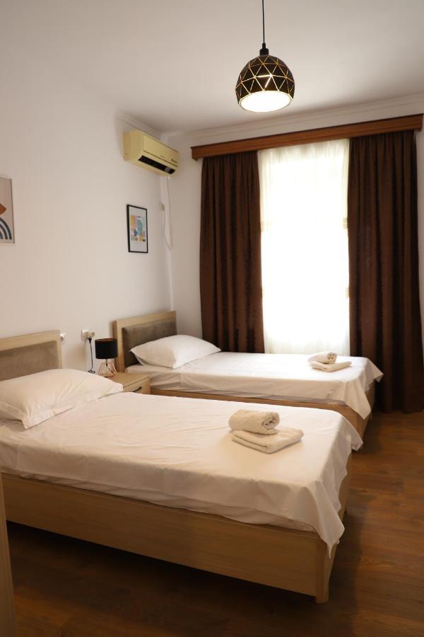 Daniel City Center Apartment 베라트 외부 사진